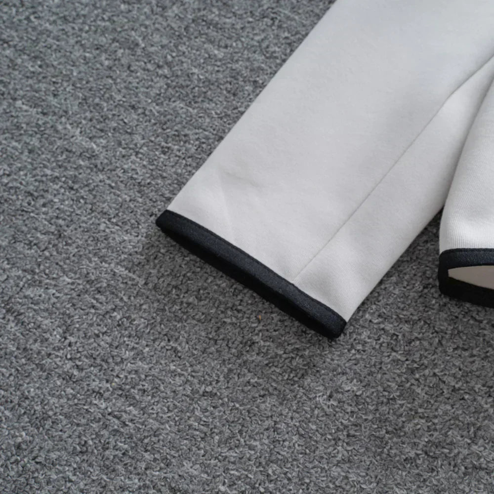 CONJUNTO NK TECH FLEECE - Desconto de Primeira Compra