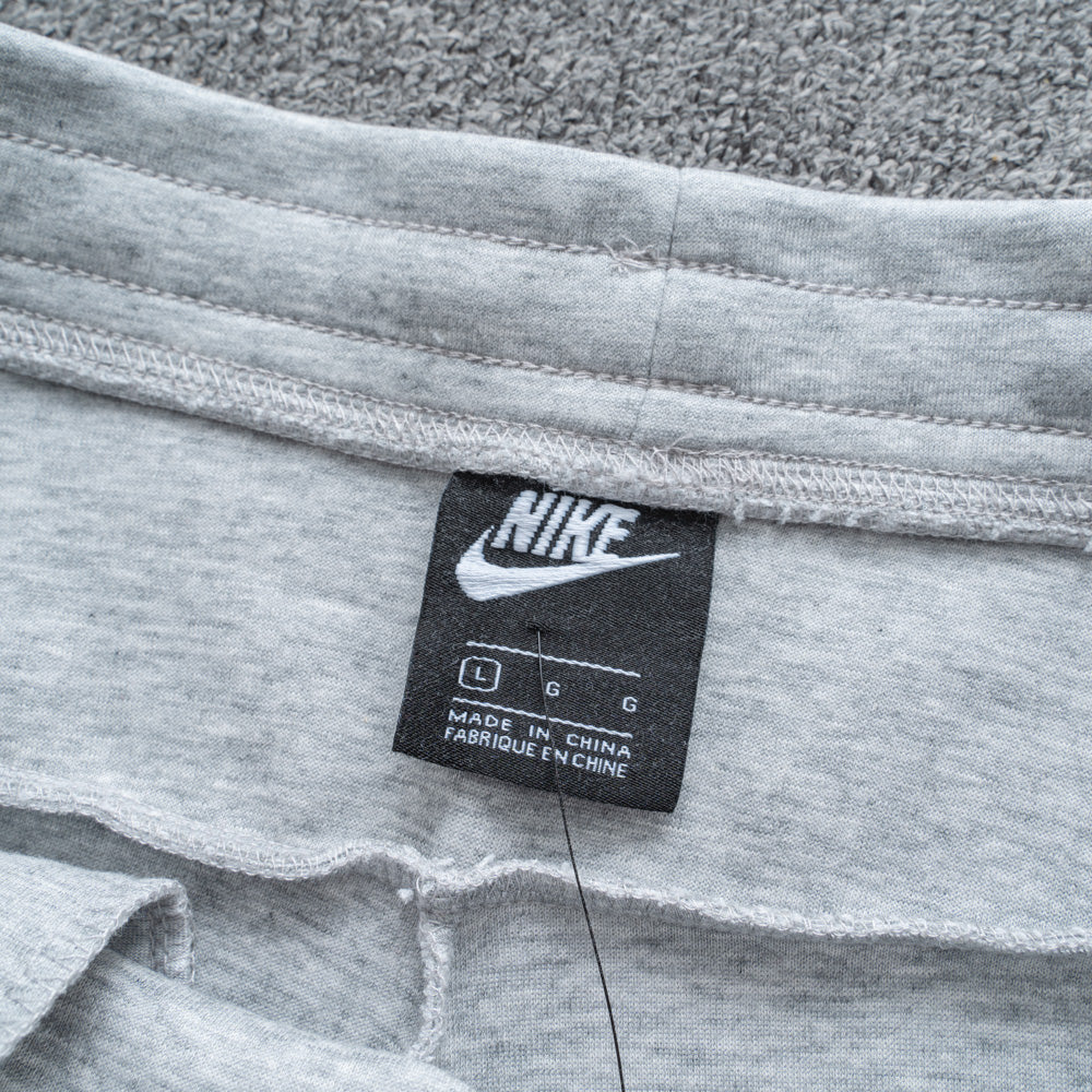 CONJUNTO NK TECH FLEECE - Desconto de Primeira Compra