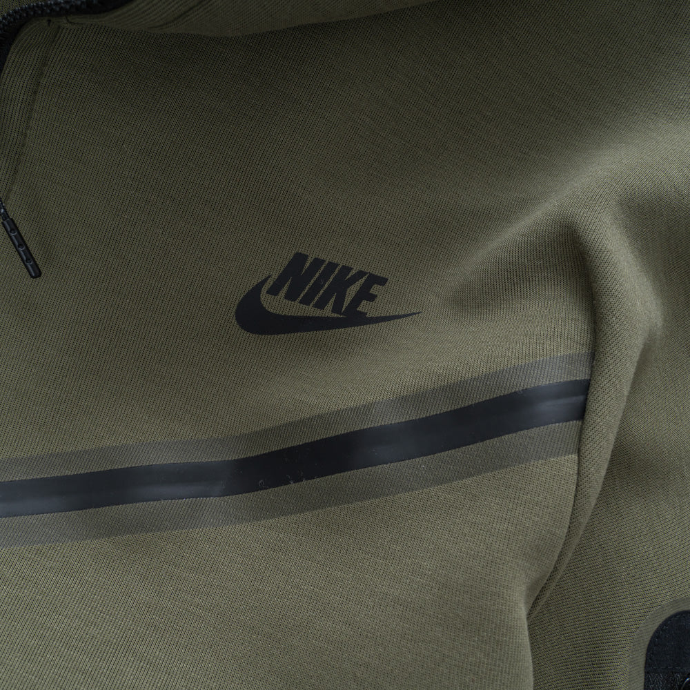 CONJUNTO NK TECH FLEECE - Desconto de Primeira Compra