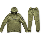 CONJUNTO NK TECH FLEECE - Desconto de Primeira Compra