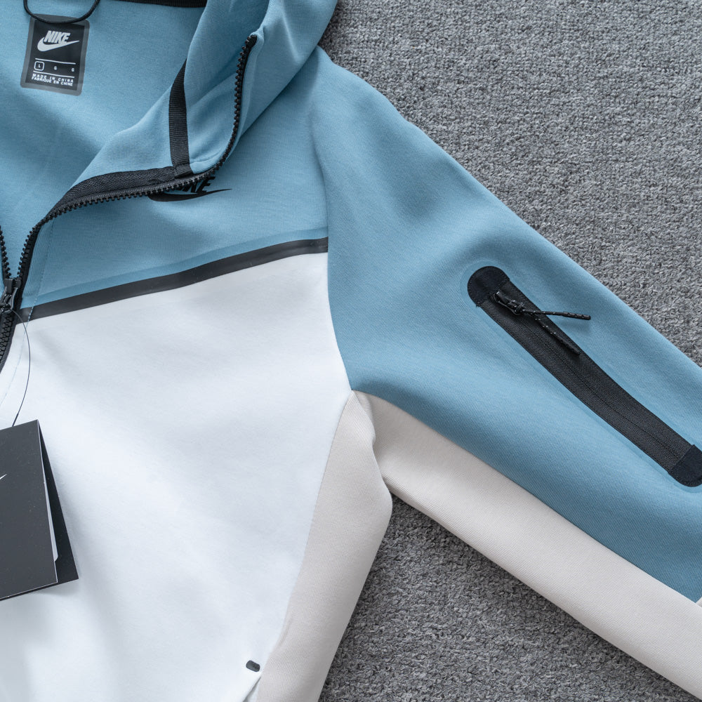 CONJUNTO NK TECH FLEECE - Desconto de Primeira Compra