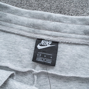 CONJUNTO NK TECH FLEECE - Desconto de Primeira Compra