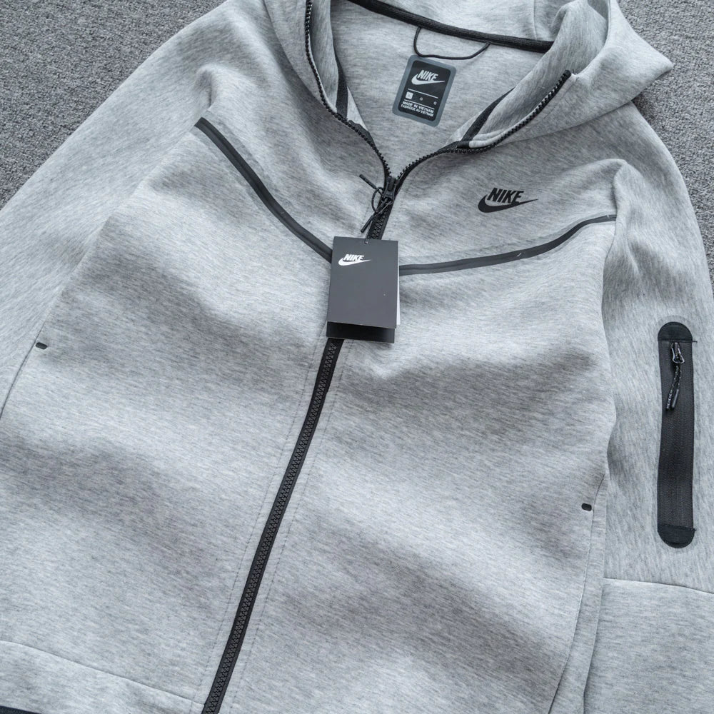 CONJUNTO NK TECH FLEECE - Desconto de Primeira Compra