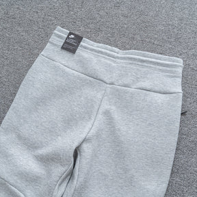 CONJUNTO NK TECH FLEECE - Desconto de Primeira Compra