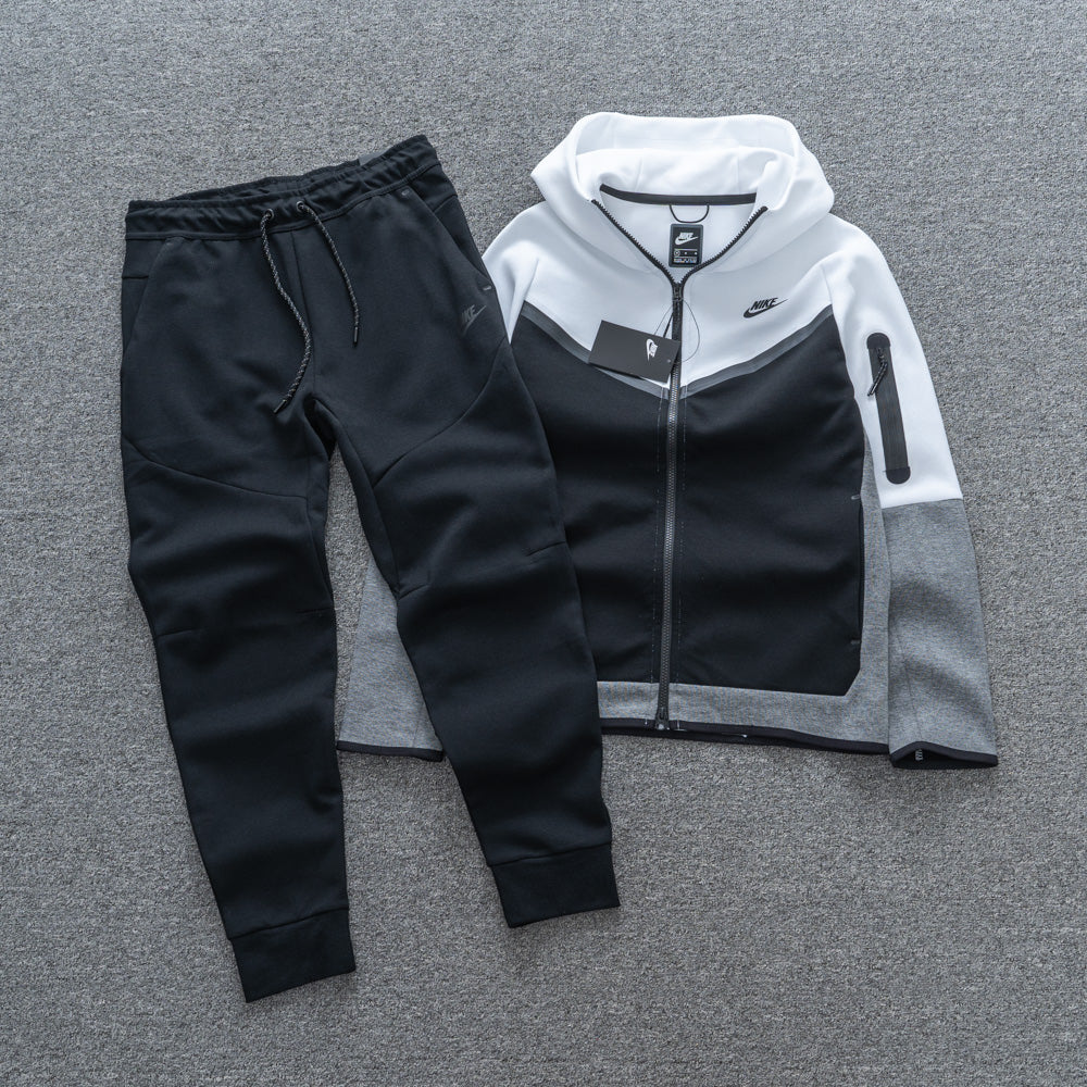 CONJUNTO NK TECH FLEECE - Desconto de Primeira Compra