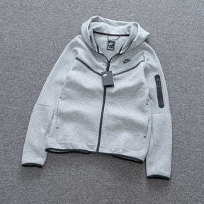 CONJUNTO NK TECH FLEECE - Desconto de Primeira Compra