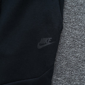 CONJUNTO NK TECH FLEECE - Desconto de Primeira Compra