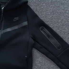 CONJUNTO NK TECH FLEECE - Desconto de Primeira Compra
