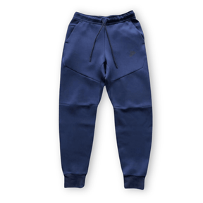 CONJUNTO NK TECH FLEECE - Desconto de Primeira Compra