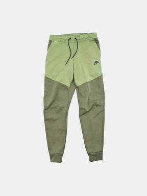 CONJUNTO NK TECH FLEECE - Desconto de Primeira Compra