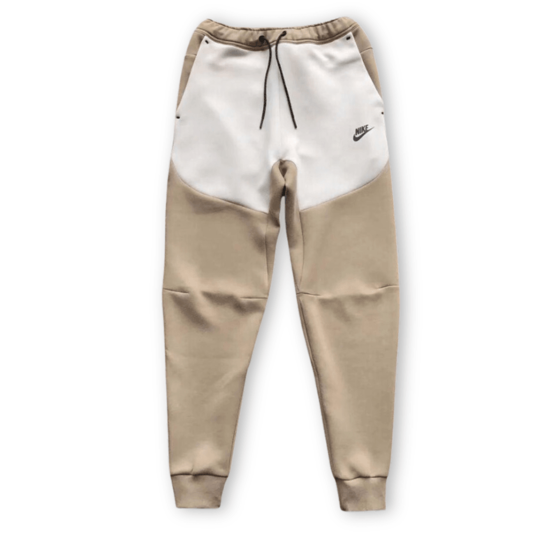 CONJUNTO NK TECH FLEECE - Desconto de Primeira Compra